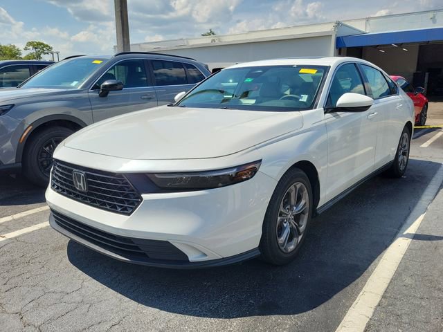 Used 2024 Honda Accord EX image 3
