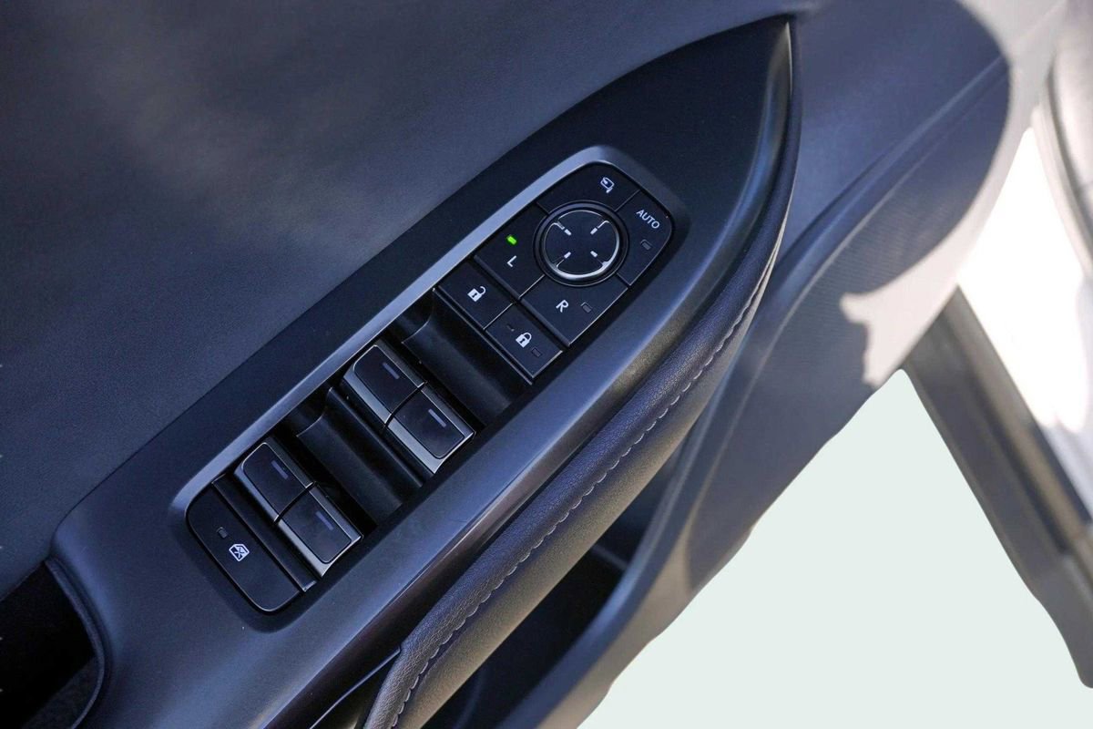 Used 2024 Lexus RZ 300e Premium image 14