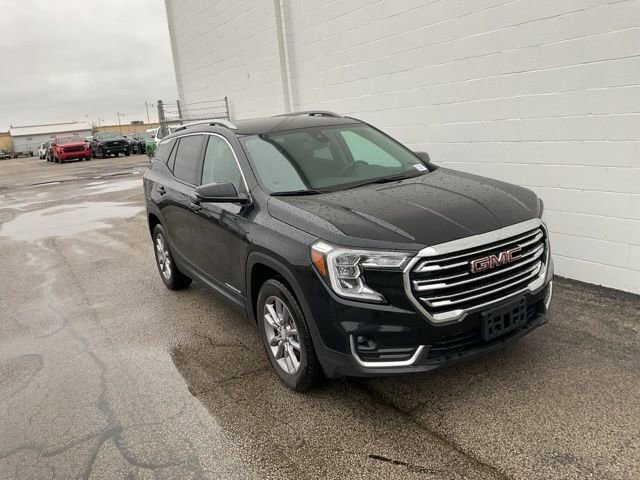 Used 2024 GMC Terrain SLT video 1