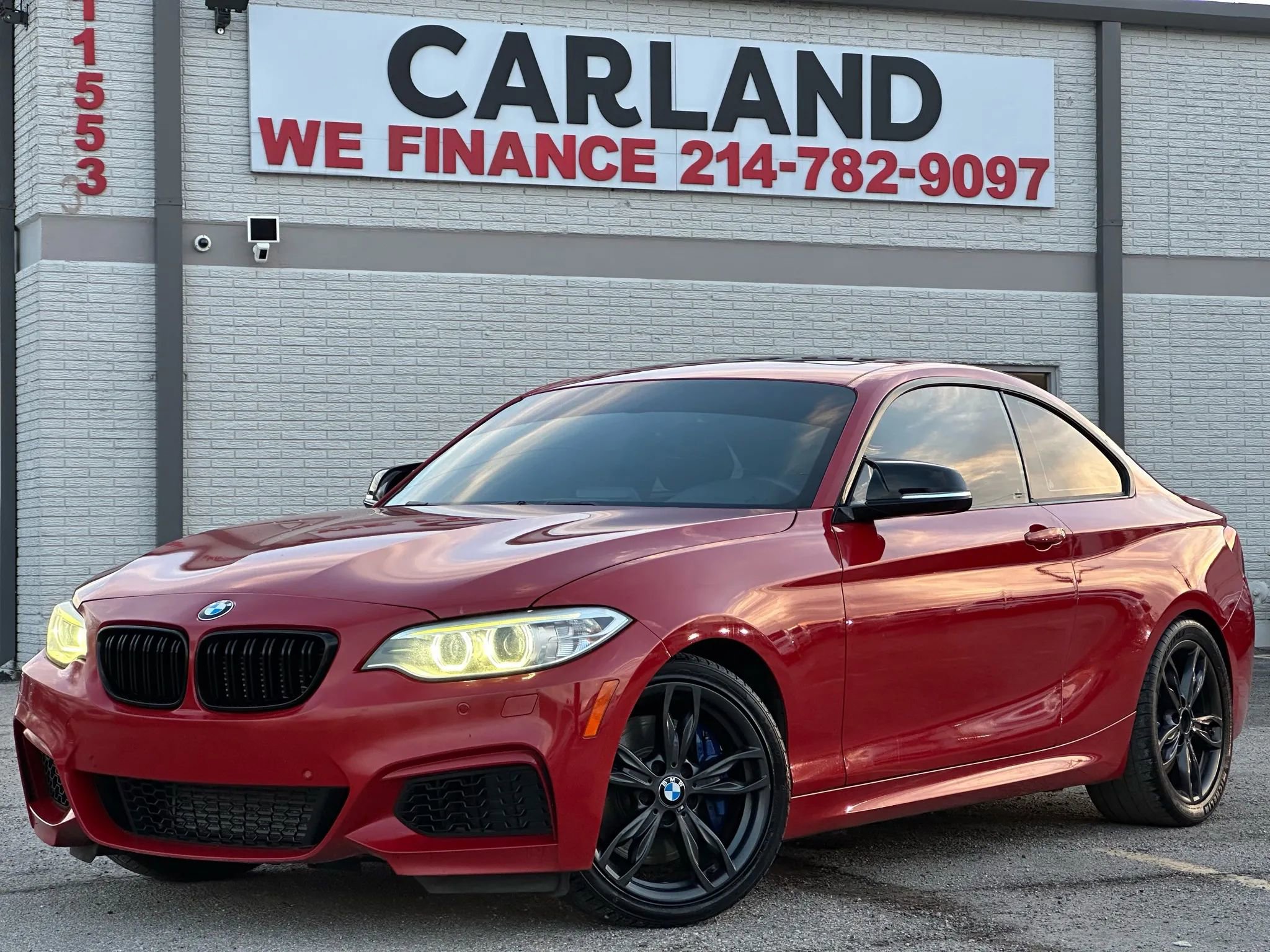 Used 2016 BMW M235i Coupe image 1