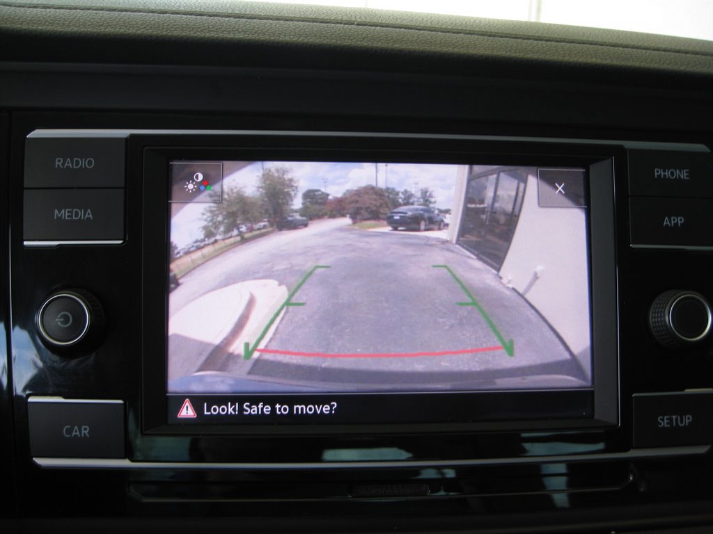 Used 2019 Volkswagen Jetta S image 35