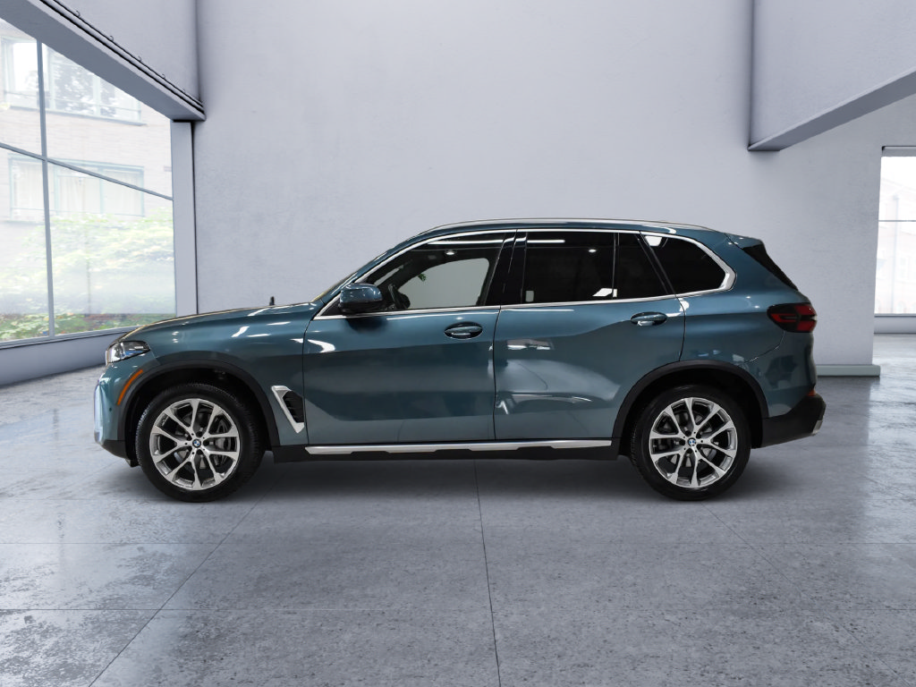 Used 2024 BMW X5 xDrive40i w/ Premium Package AWD/4WD image 4