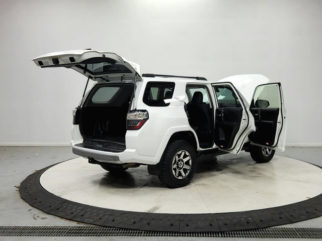 Used 2021 Toyota 4Runner TRD Off-Road AWD/4WD image 16