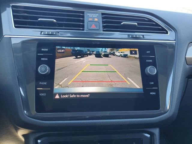 Certified 2023 Volkswagen Tiguan SE w/ Panoramic Sunroof Package image 23