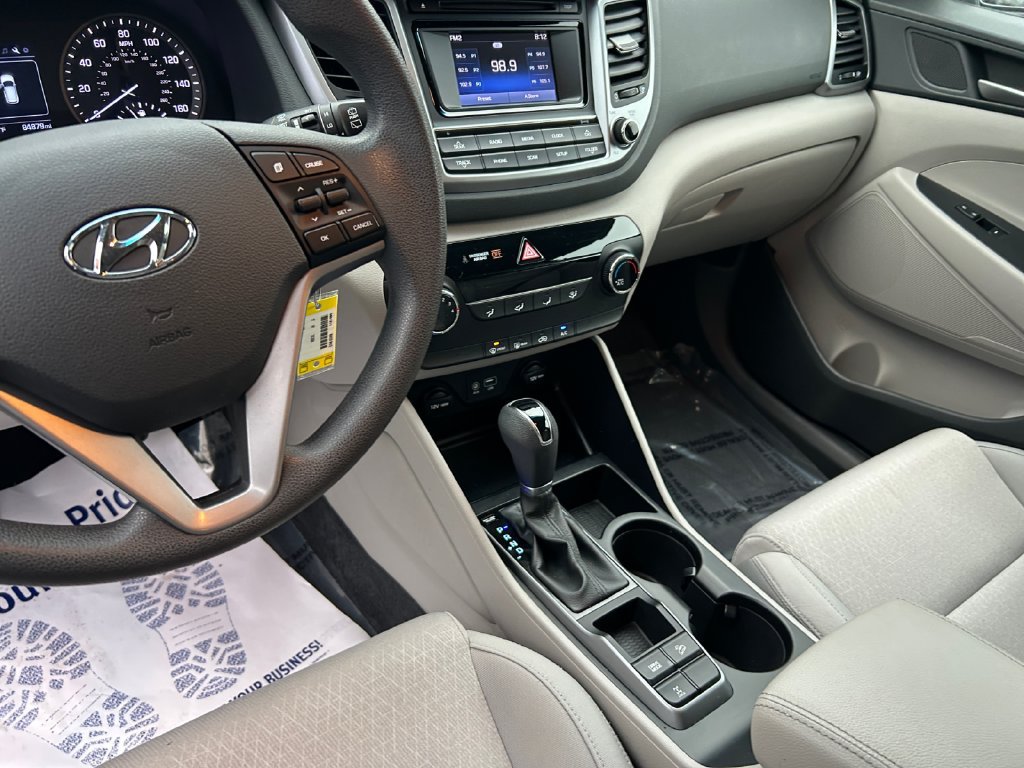Used 2017 Hyundai Tucson SE w/ SE Popular Package 02 AWD/4WD image 11