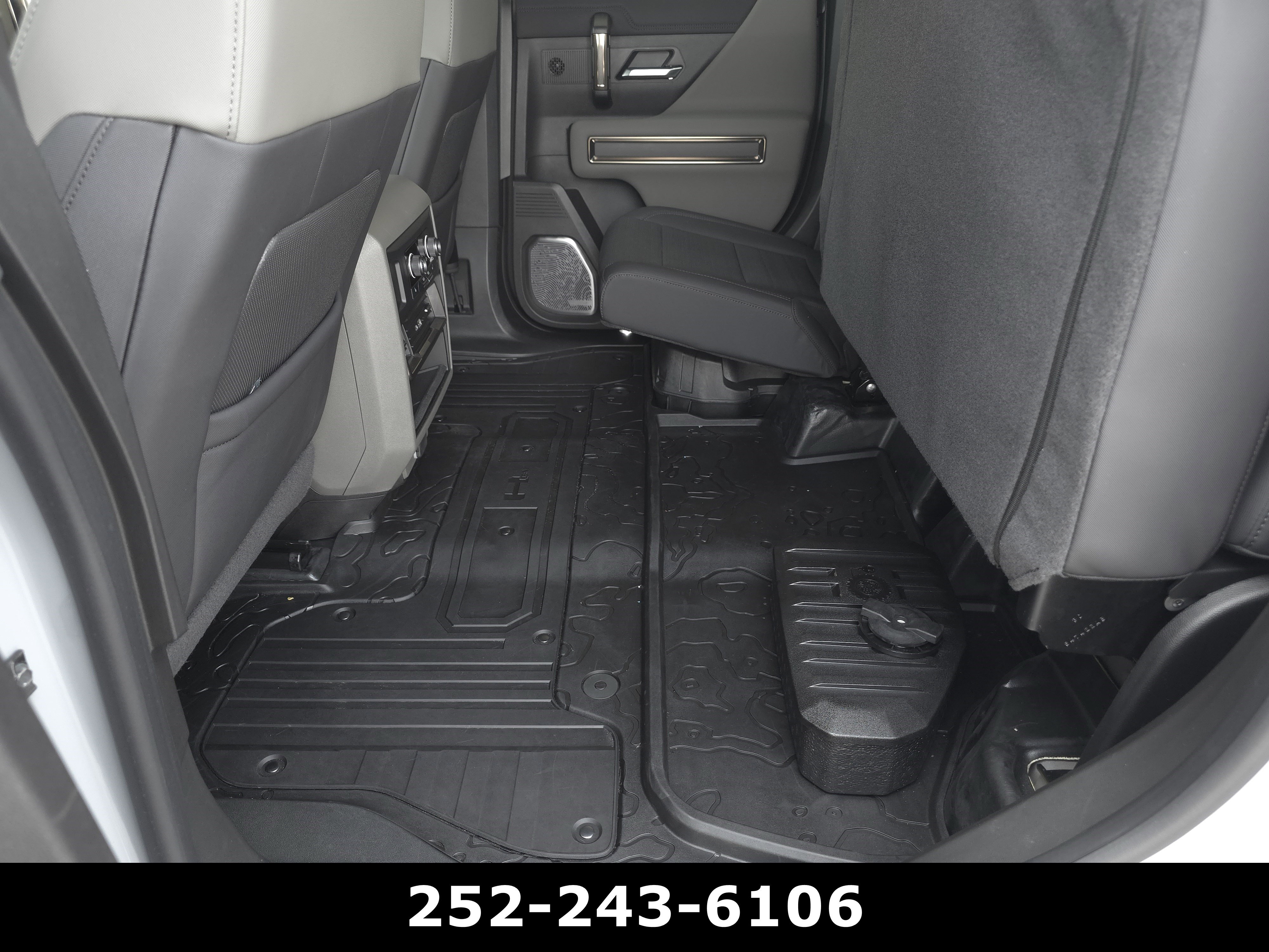 Used 2025 GMC Hummer EV 3X AWD/4WD image 38