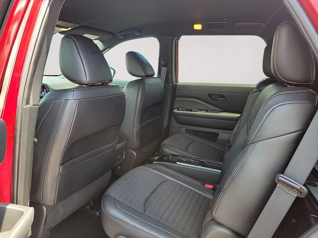 Used 2023 Nissan Pathfinder Rock Creek AWD/4WD image 8