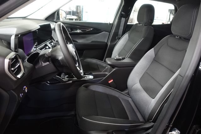 New 2026 Chevrolet TrailBlazer LT w/ LT Cold Weather Package FWD image 10