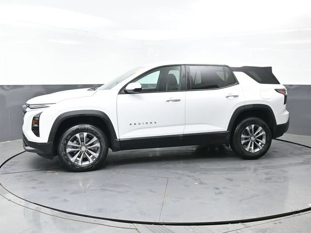 Used 2025 Chevrolet Equinox LT AWD/4WD image 11