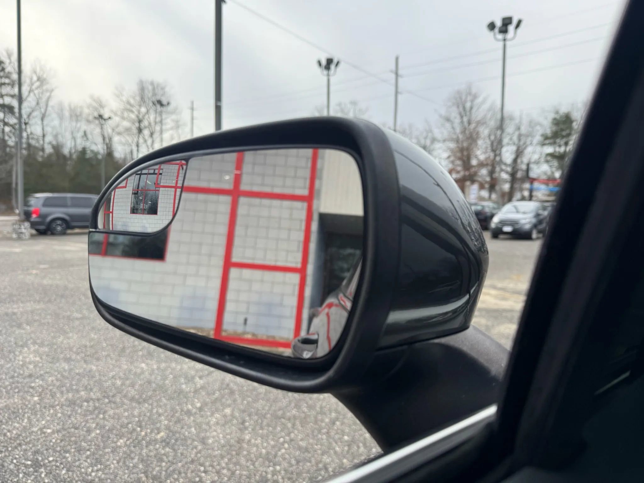 Used 2017 Ford Fusion SE image 31