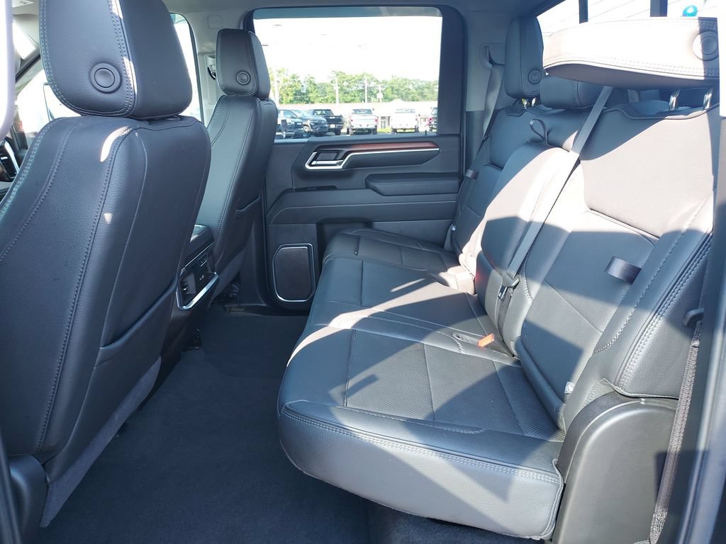 Used 2025 GMC Sierra 2500 Denali w/ Denali Reserve Package AWD/4WD image 13