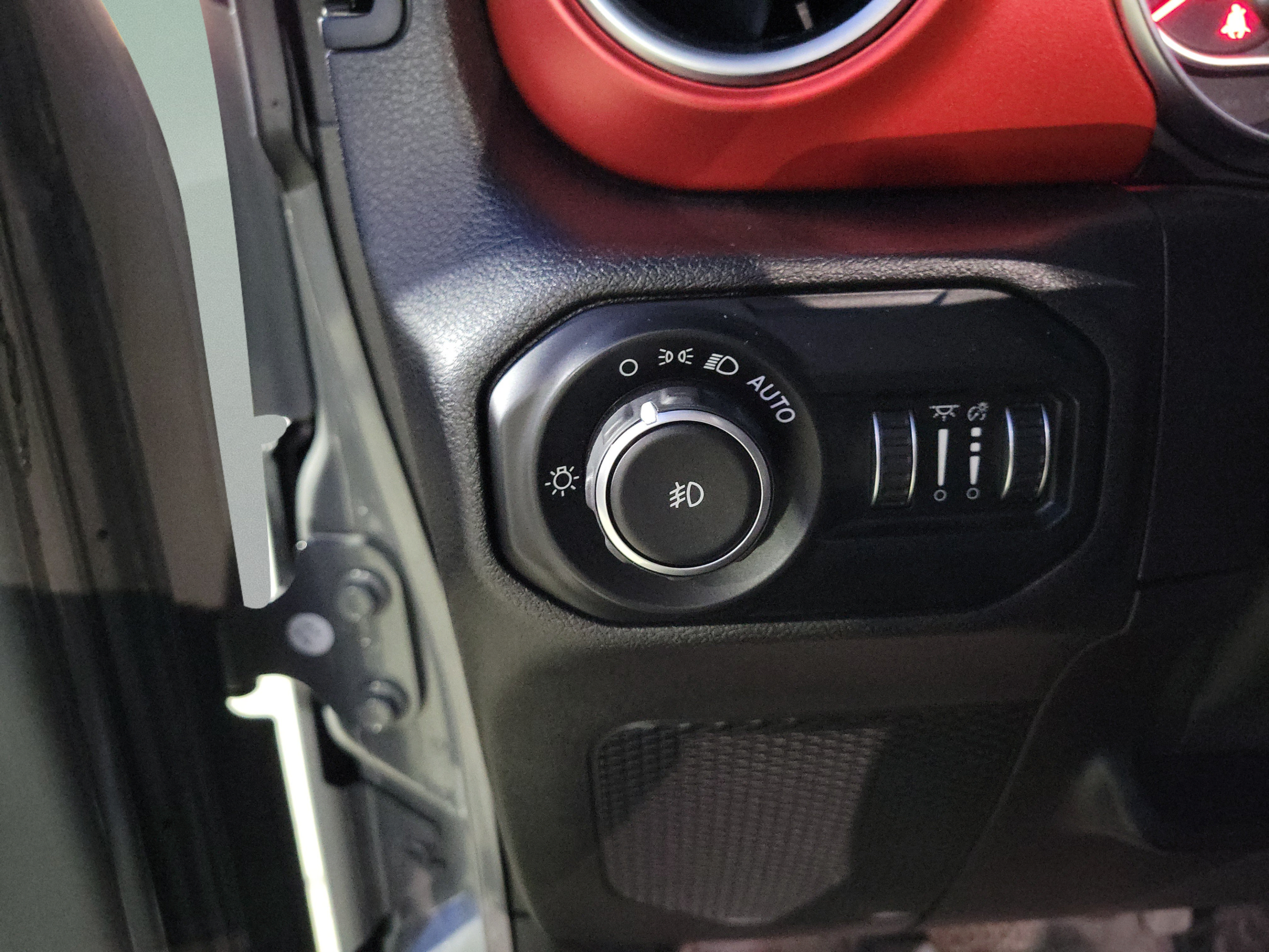 Used 2021 Jeep Wrangler Unlimited Rubicon AWD/4WD image 26