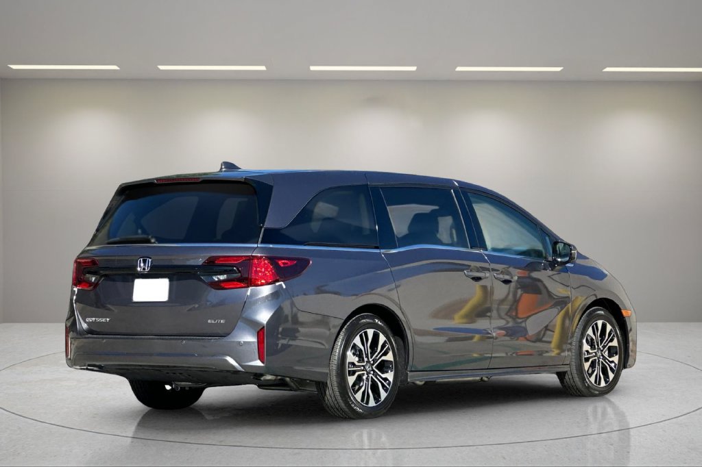 New 2026 Honda Odyssey Elite image 4