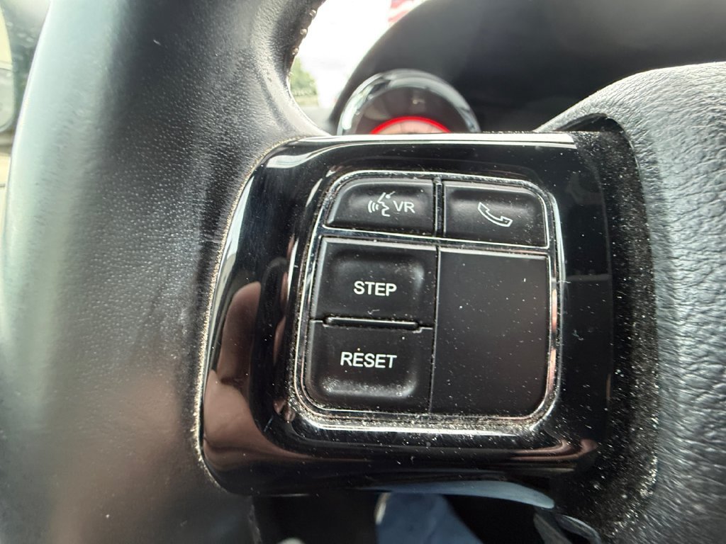 Used 2019 Dodge Grand Caravan SXT FWD image 15