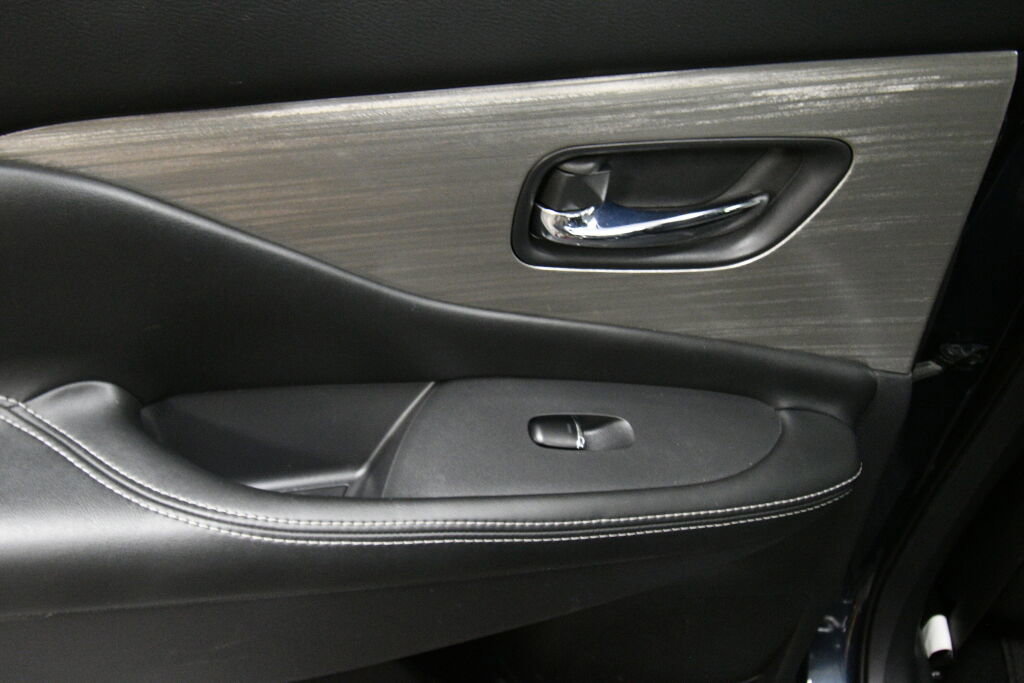 Used 2017 Nissan Murano SL w/ SL Technology Package image 24