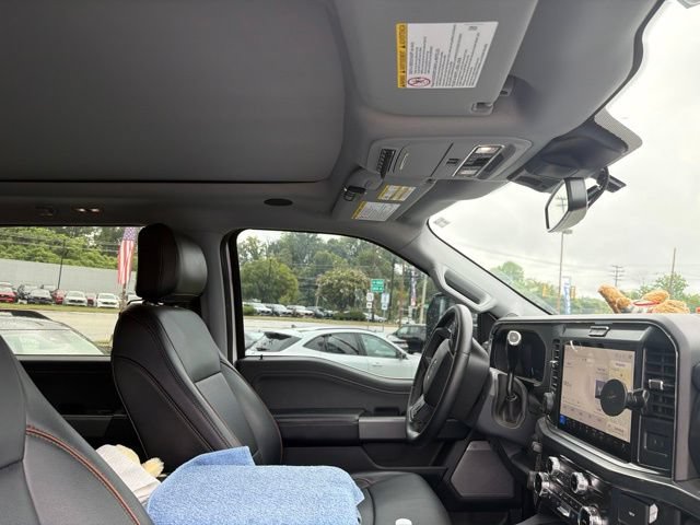 Used 2025 Ford F350 Lariat w/ Lariat Ultimate Package AWD/4WD image 8