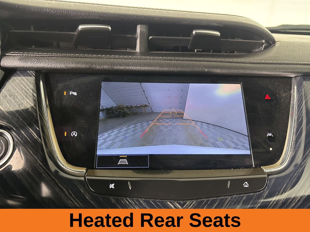 Used 2024 Cadillac XT6 Premium Luxury image 16