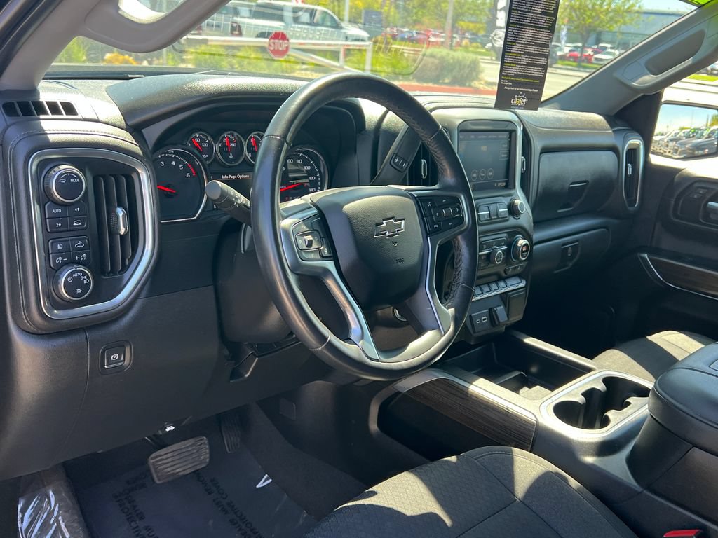 Used 2022 Chevrolet Silverado 1500 RST w/ LPO, Blackout Package AWD/4WD image 24