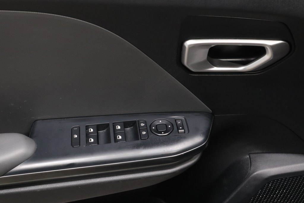 Used 2025 Kia K4 LXS image 21