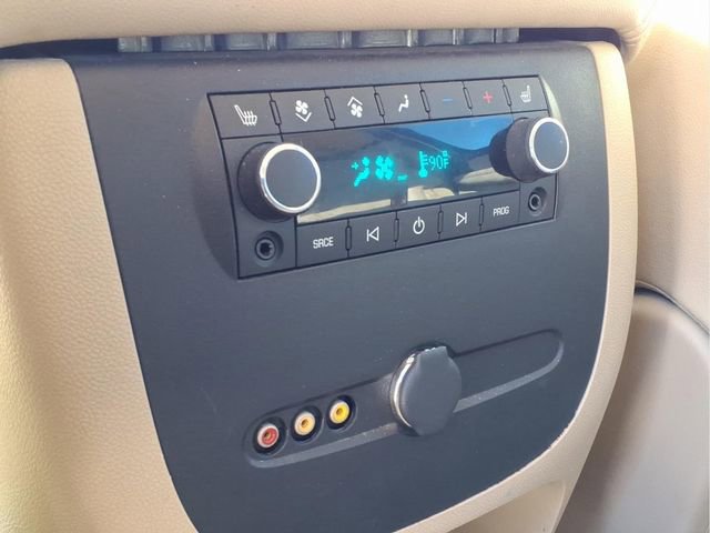 Used 2008 Chevrolet Suburban LTZ w/ LTZ Preferred Equipment Group image 19