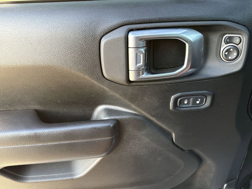 Used 2021 Jeep Wrangler Unlimited Sport AWD/4WD image 29