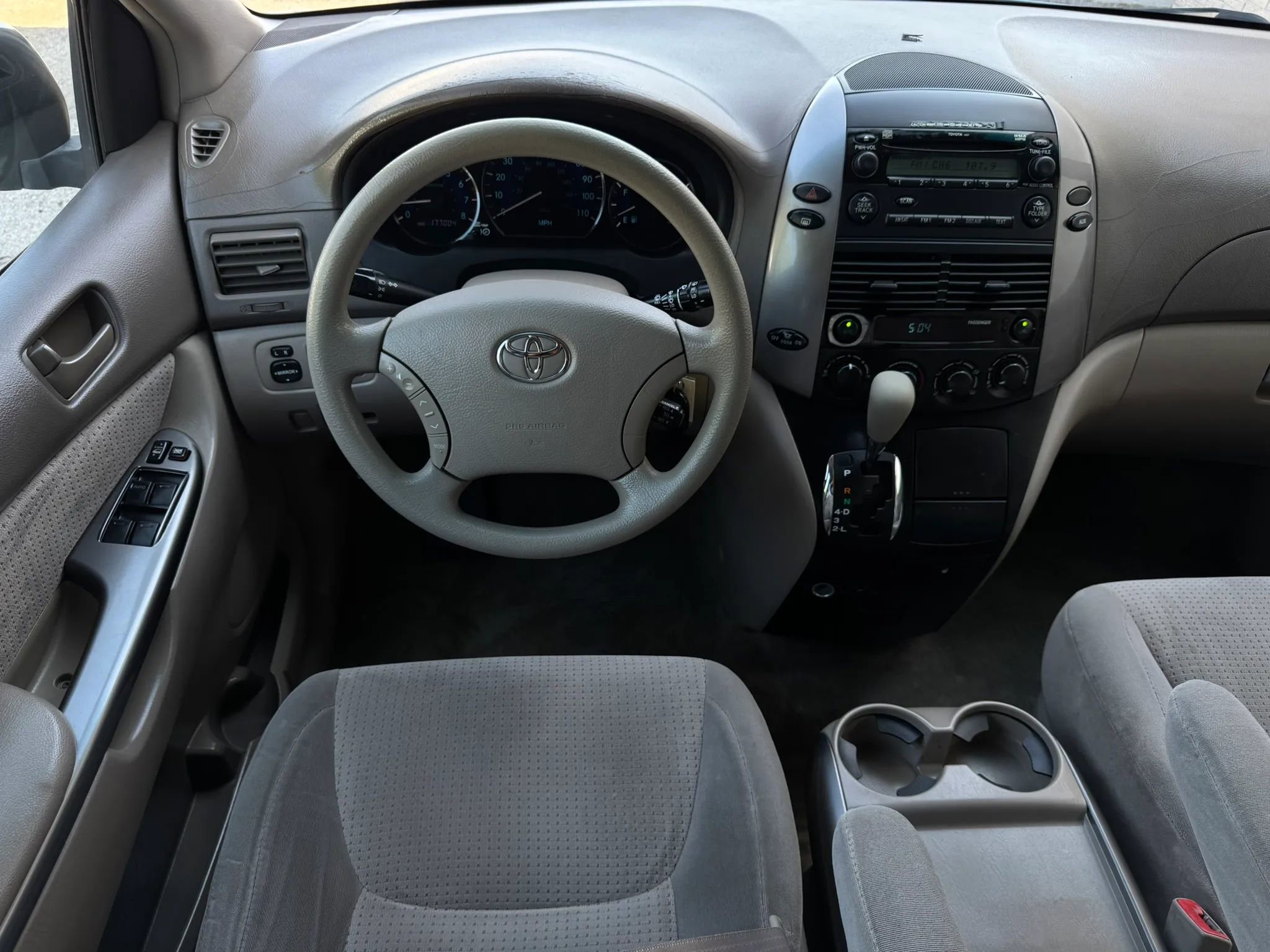 Used 2008 Toyota Sienna LE FWD image 29