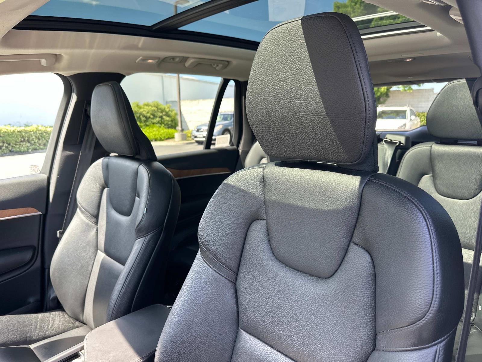 Certified 2023 Volvo XC90 T8 Plus image 18