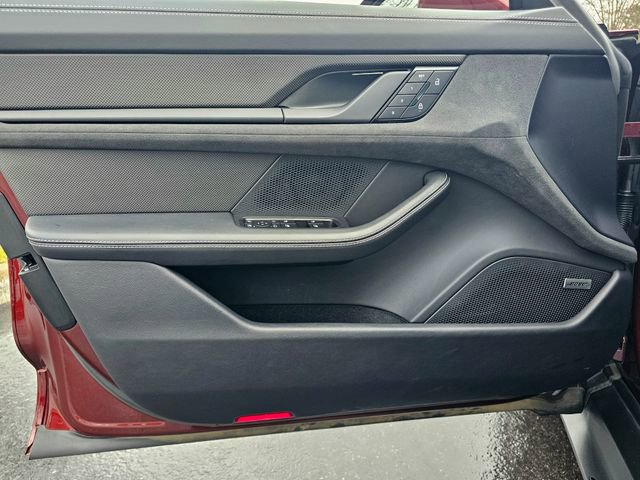 Used 2022 Porsche Taycan GTS image 22