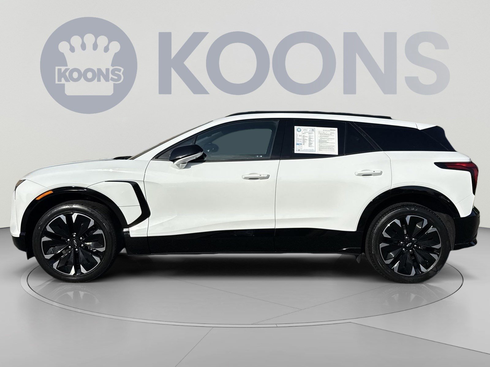 Used 2024 Chevrolet Blazer EV RS AWD/4WD image 2
