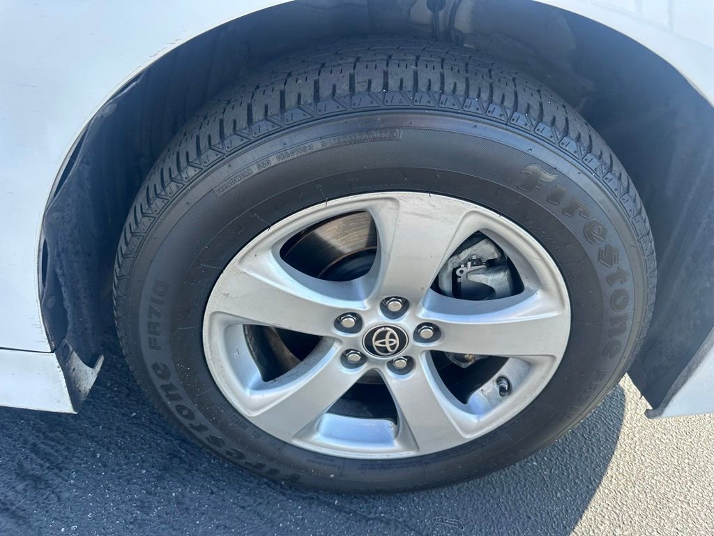 Used 2020 Toyota Sienna LE w/ Carpet Mat Package image 5