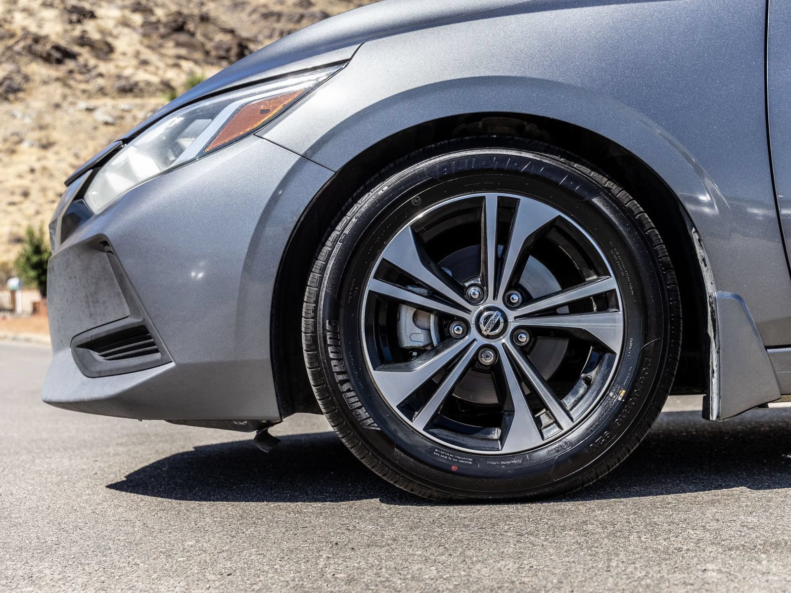 Used 2020 Nissan Sentra SV FWD image 4