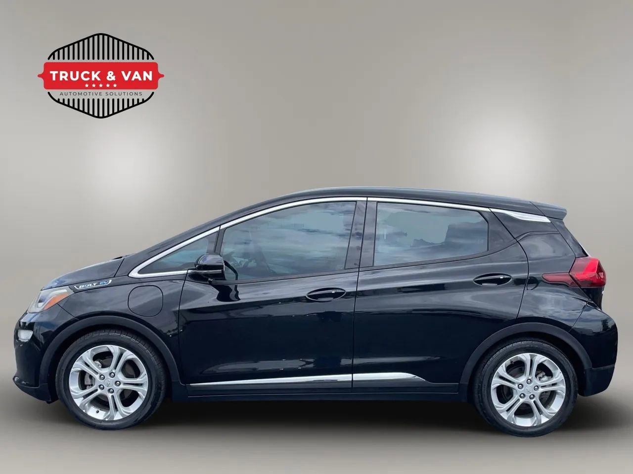 Used 2017 Chevrolet Bolt LT FWD image 3