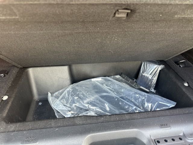 Used 2024 Jeep Wrangler Unlimited Sahara w/ Technology Group image 44