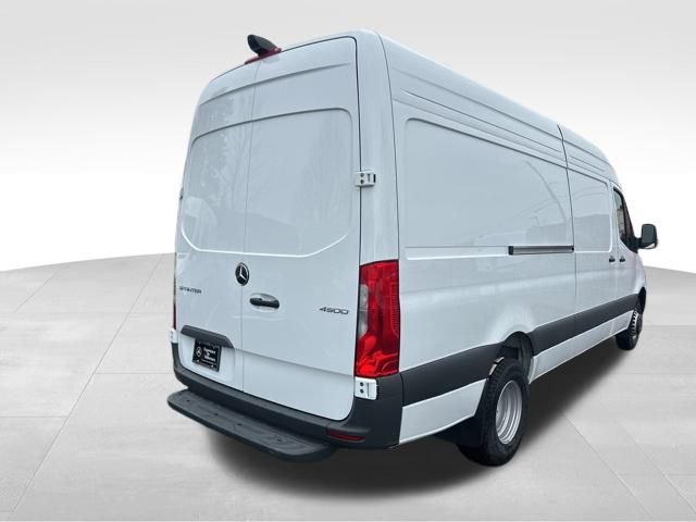 New 2025 Mercedes-Benz Sprinter 4500 image 5