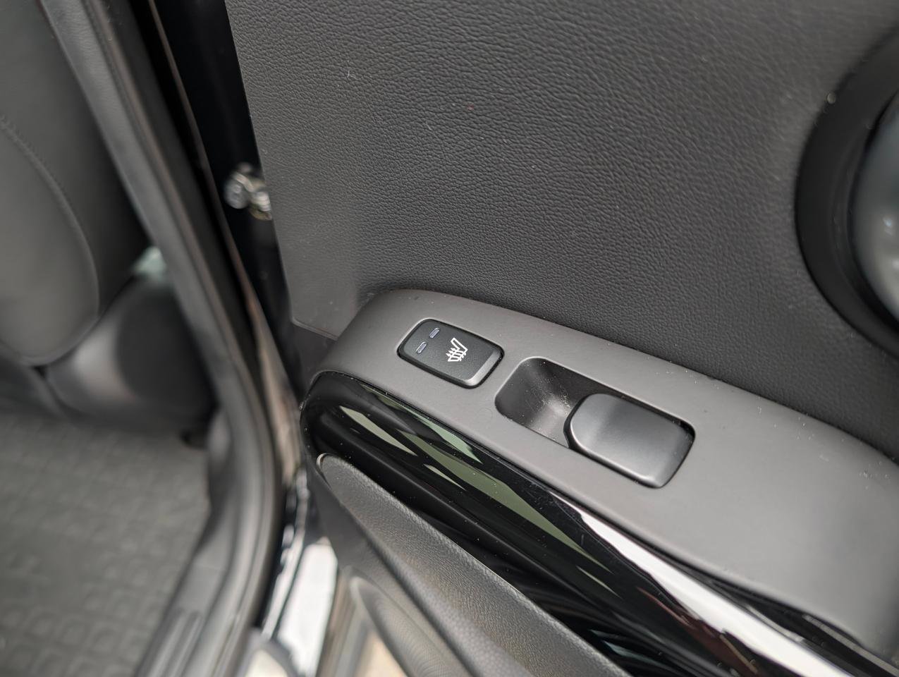 Used 2014 Kia Soul ! w/ Sun & Sound Package FWD image 15