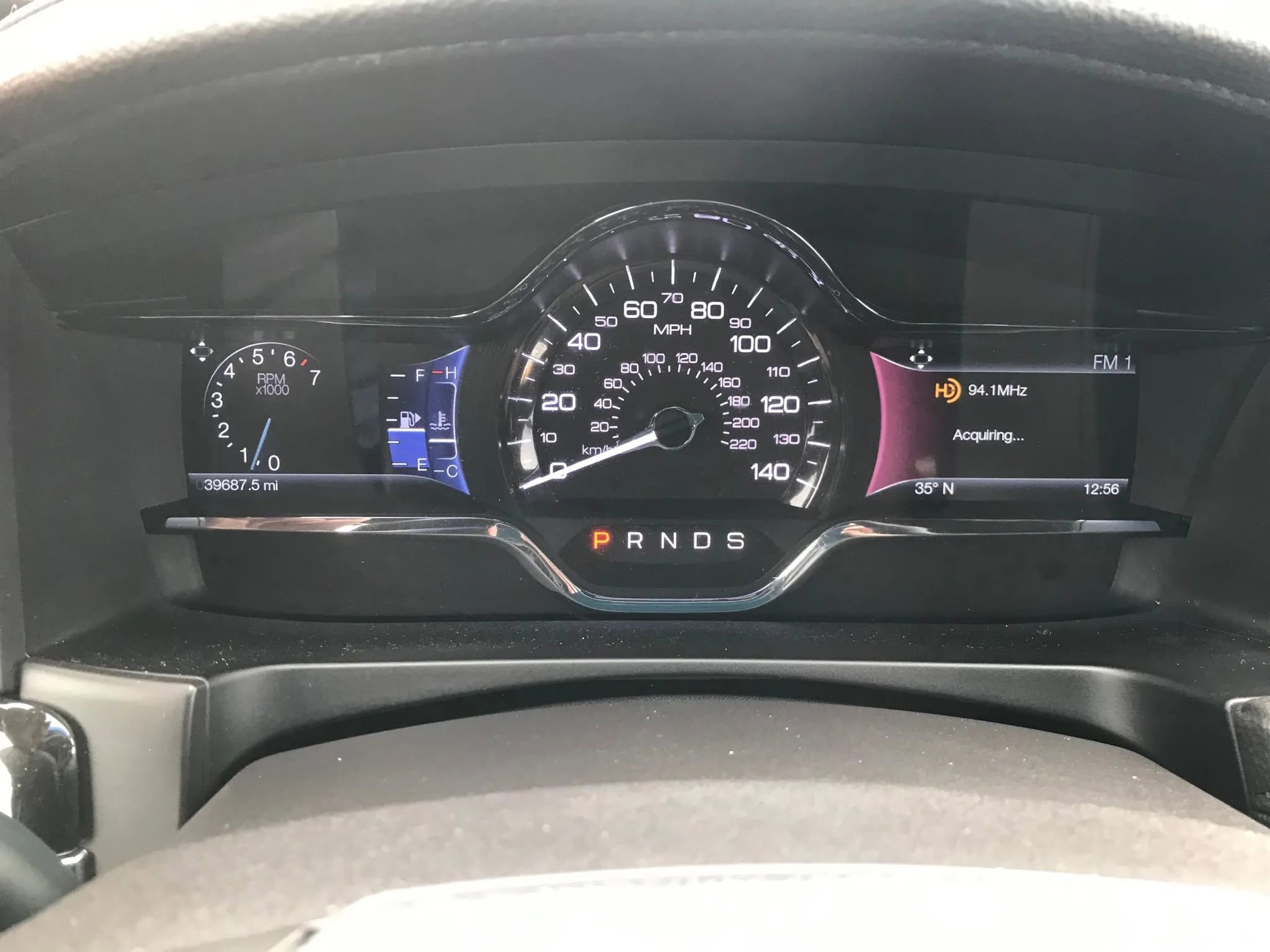 Used 2014 Lincoln MKS Sedan 4D w/ Equipment Group 101A image 21