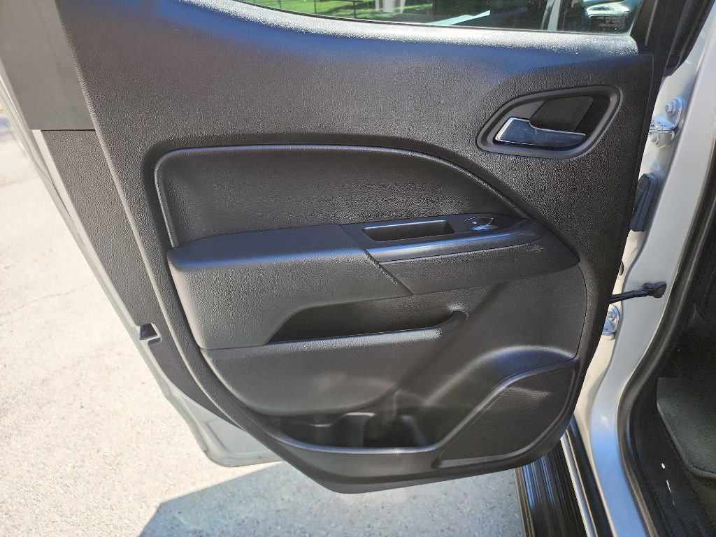 Used 2017 Chevrolet Colorado LT RWD image 31