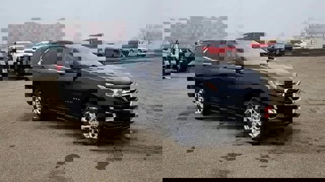 Certified 2020 Chevrolet Equinox LT image 2