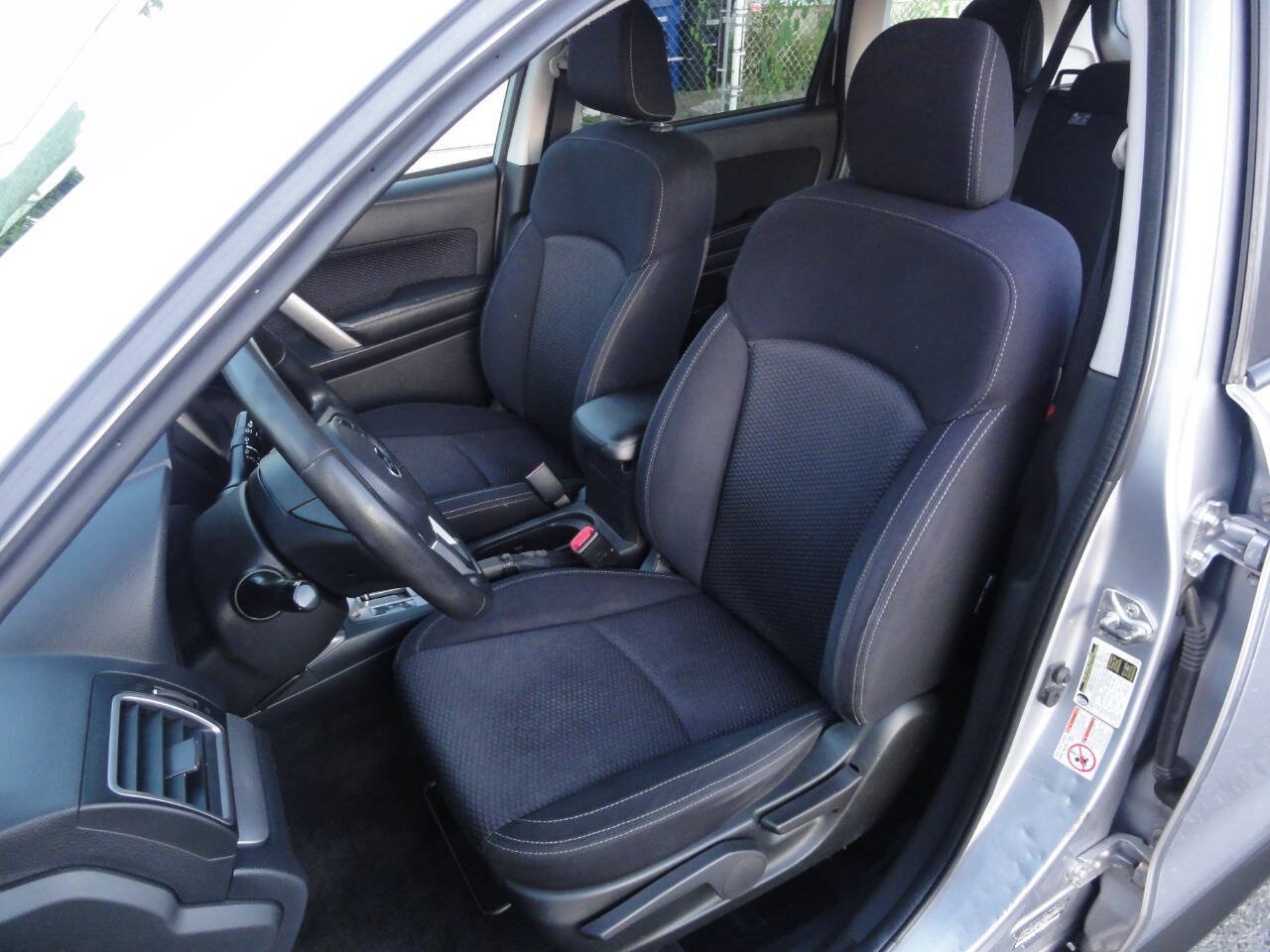 Used 2017 Subaru Forester 2.5i w/ Alloy Wheel Package AWD/4WD image 10