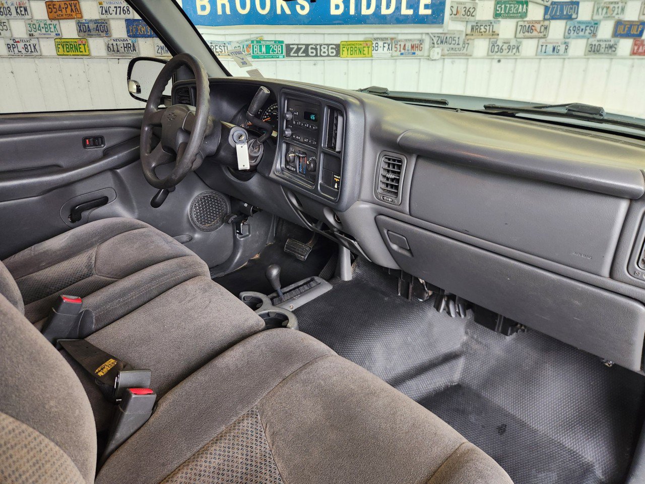 Used 2005 Chevrolet Silverado 2500 W/T image 2