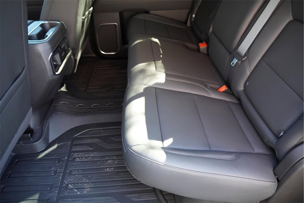 New 2026 GMC Sierra 1500 SLT image 23