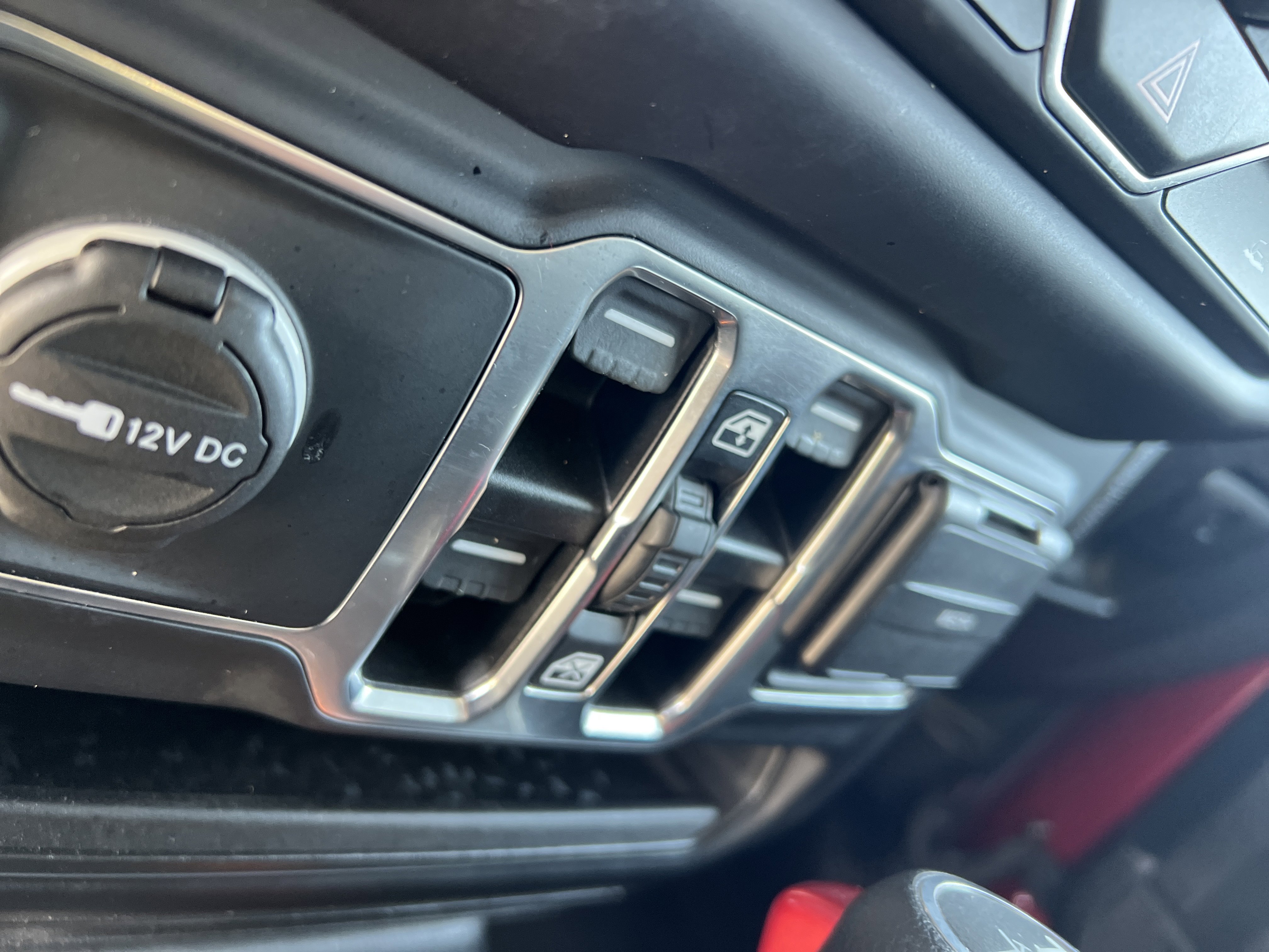 Used 2021 Jeep Wrangler Unlimited Willys image 14