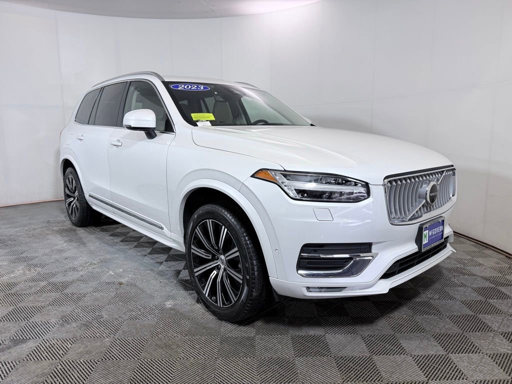 Used 2023 Volvo XC90 B6 Plus AWD/4WD image 9