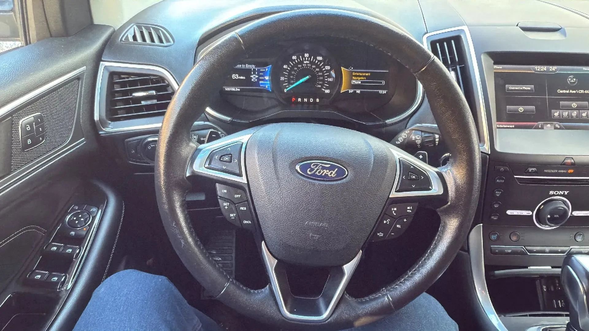 Used 2015 Ford Edge Titanium w/ Equipment Group 302A image 10