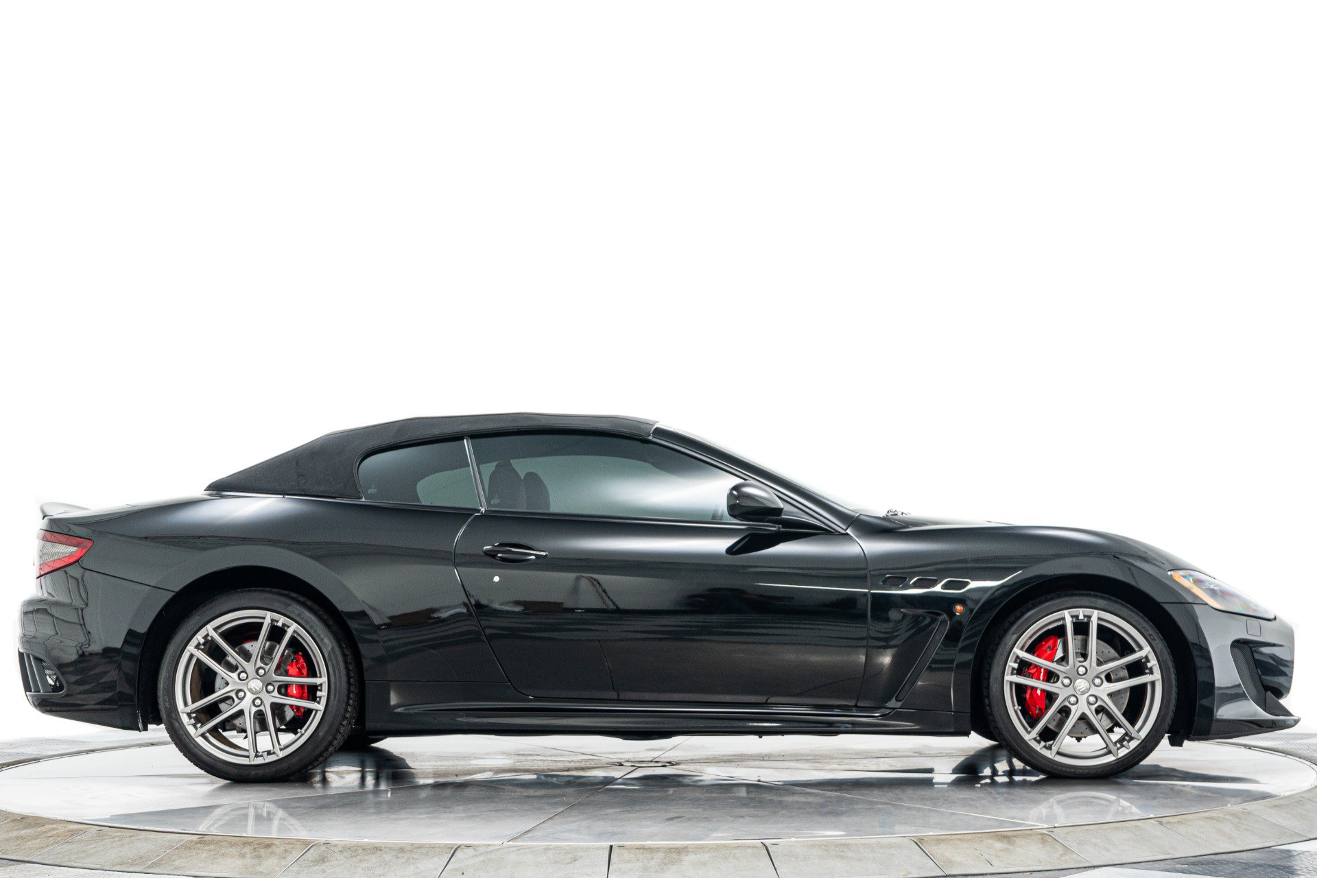 Used 2014 Maserati GranTurismo Convertible RWD image 18