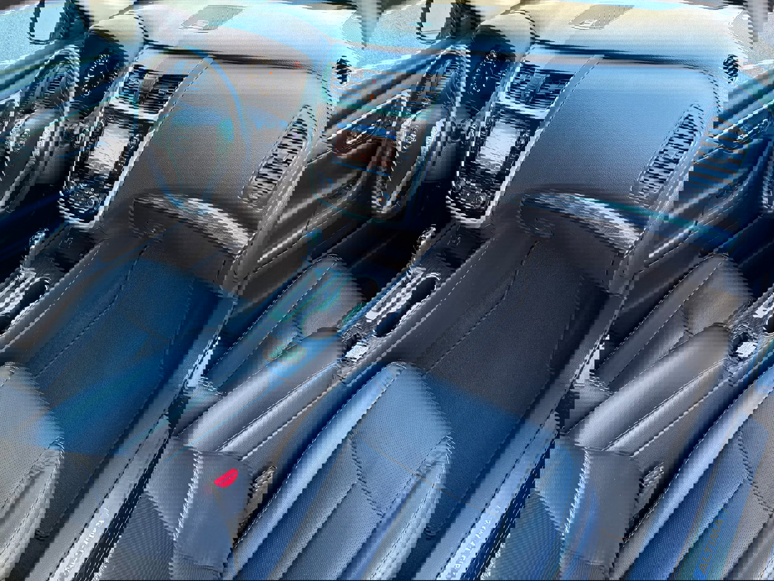 Used 2018 Nissan Altima 2.5 SL w/ 2.5 SL Technology Package image 24