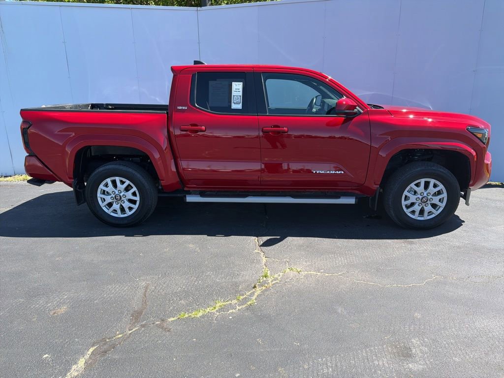 Certified 2024 Toyota Tacoma SR5 AWD/4WD image 2