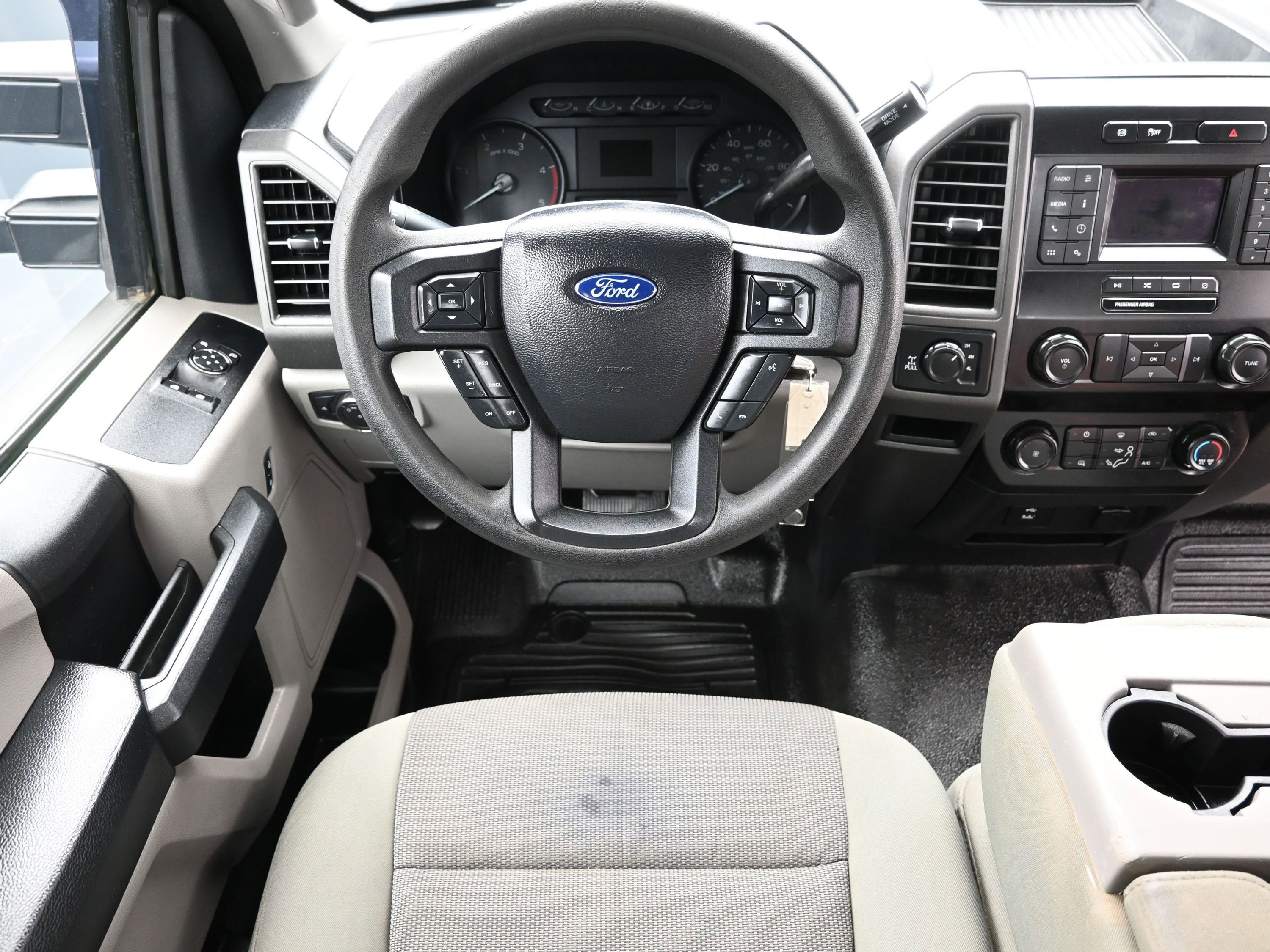 Used 2020 Ford F350 XL w/ STX Appearance Package AWD/4WD image 23