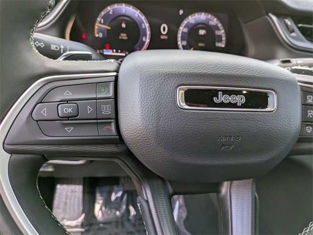 New 2025 Jeep Grand Cherokee L Laredo w/ Luxury Tech Group I image 16