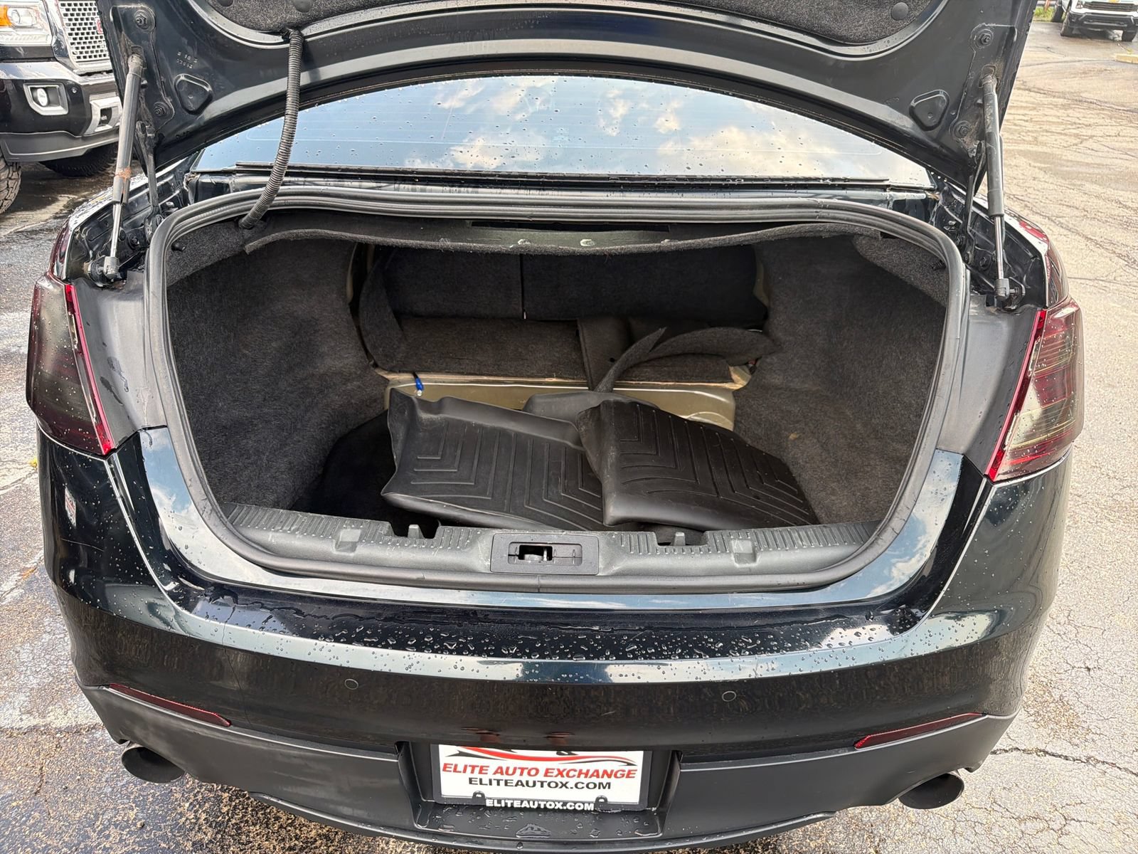 Used 2014 Ford Taurus SHO AWD/4WD image 25